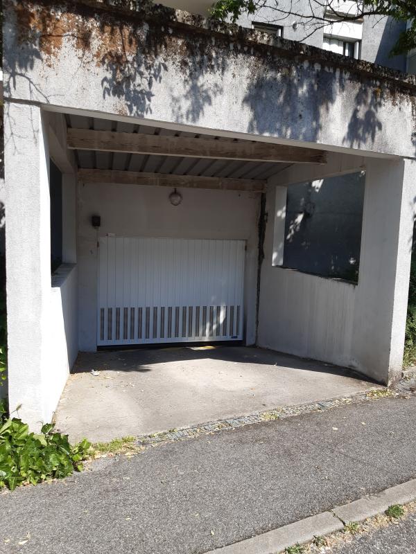 PARKINGS A LOUER    1 RUE DU CANAL DU DRAC
