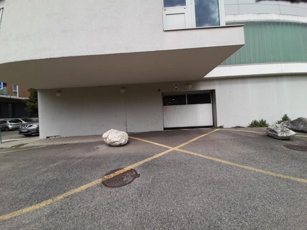 Garage à louer
