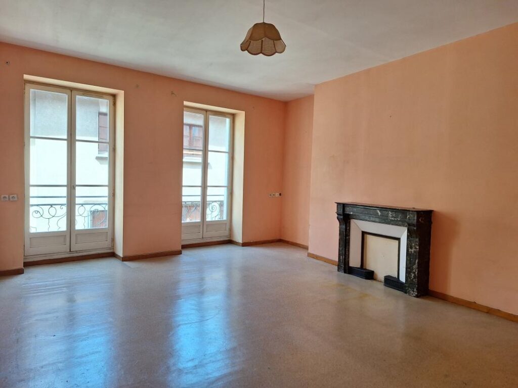 Grenoble – Centre historique Appartement 66,88 m² 2 pièces + cuisine